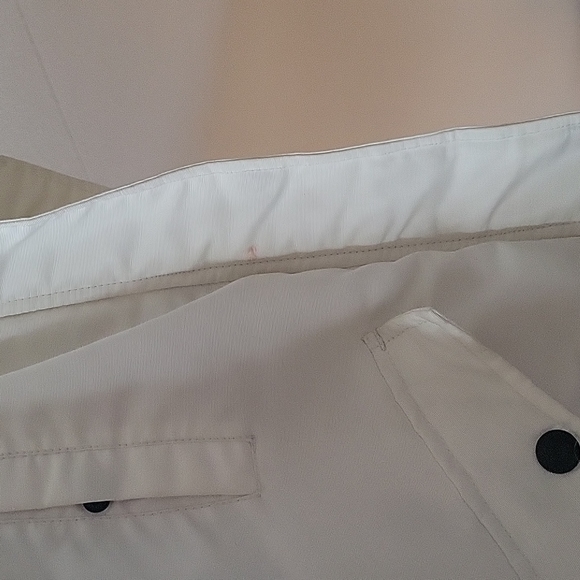 Beaver Canoe White Jacket - Picture 6 of 6